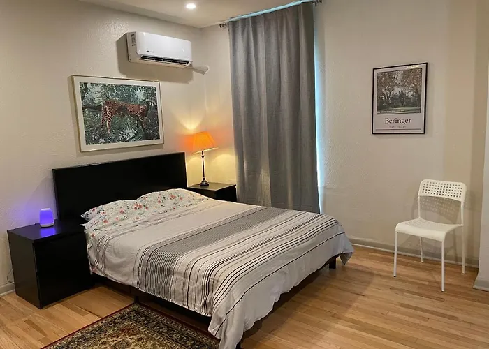 125-#3 Comfy Cozy 1Ba Nearby Riverwalk