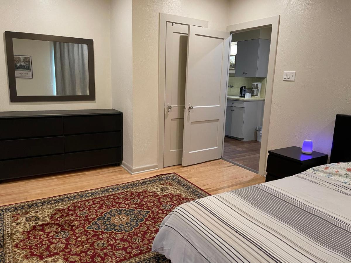 Apartment 125-#3 Comfy Cozy 1ba Nearby Riverwalk *